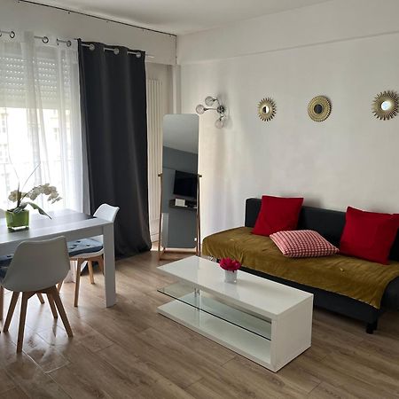 Bel Appartement Proche Tour Eiffel パリ エクステリア 写真