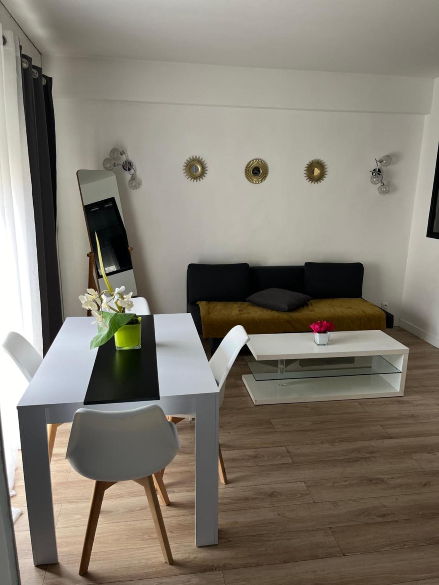 Bel Appartement Proche Tour Eiffel パリ エクステリア 写真