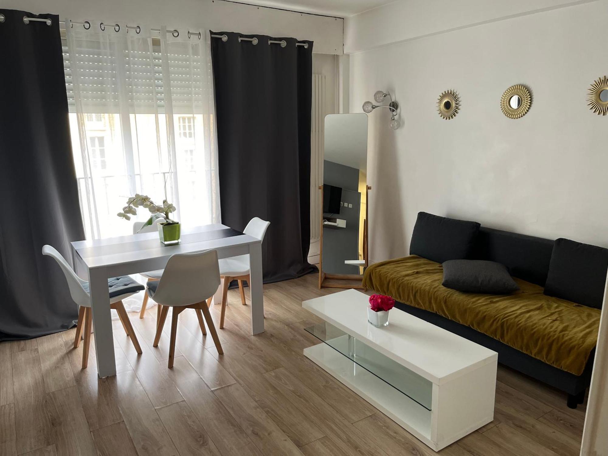 Bel Appartement Proche Tour Eiffel パリ エクステリア 写真